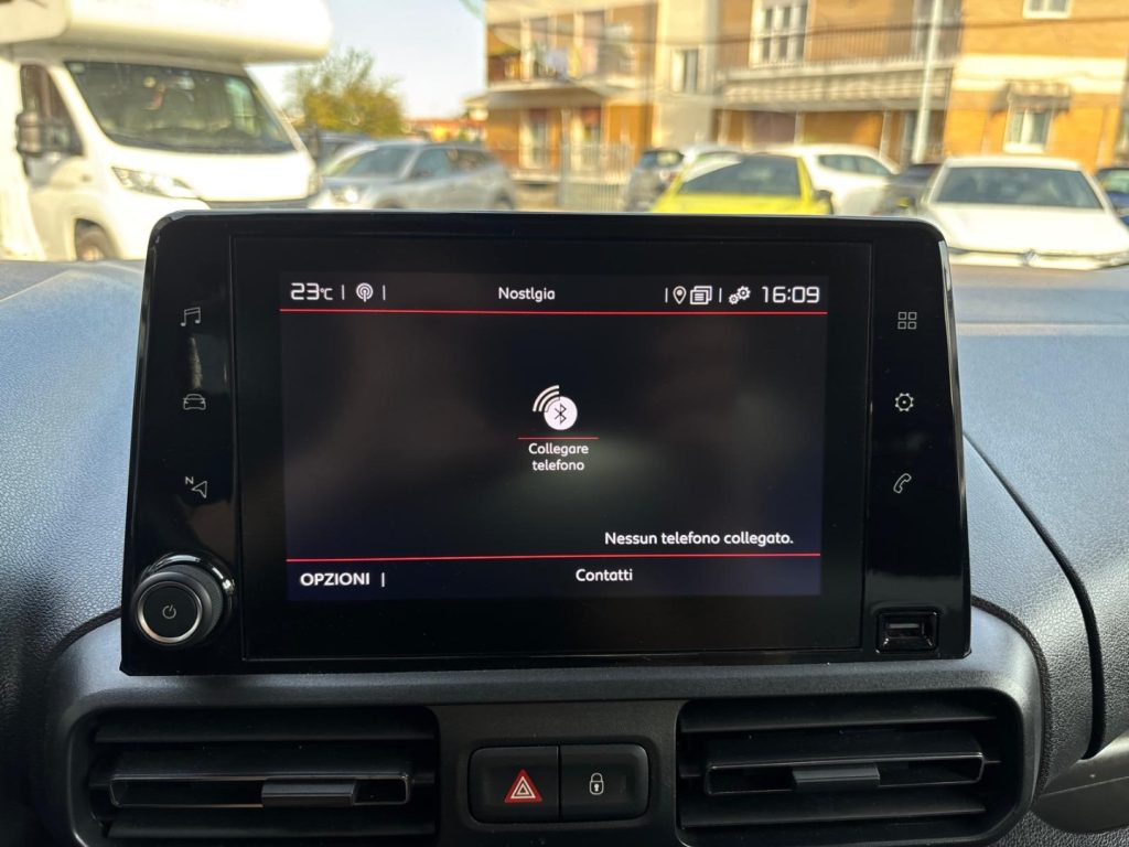 CITROEN Berlingo 1.5 blue-HDI Shine M *RETROCAMERA*NAVI - 17