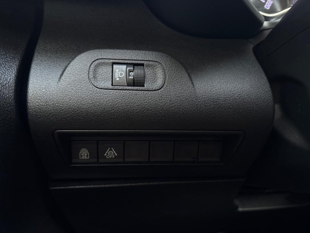 CITROEN Berlingo 1.5 blue-HDI Shine M *RETROCAMERA*NAVI - 22