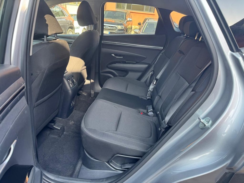HYUNDAI Tucson 1.6 HEV aut. 230CV XLine - 20