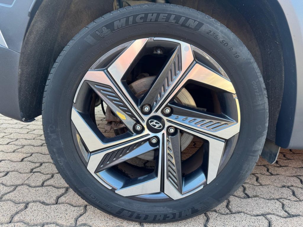 HYUNDAI Tucson 1.6 HEV aut. 230CV XLine - 22