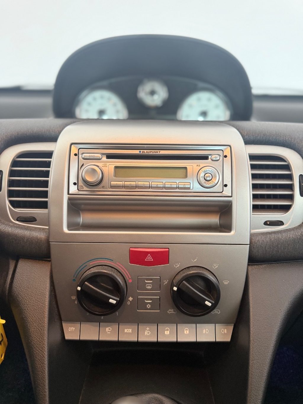LANCIA Ypsilon 1.2 69 CV Argento - 9