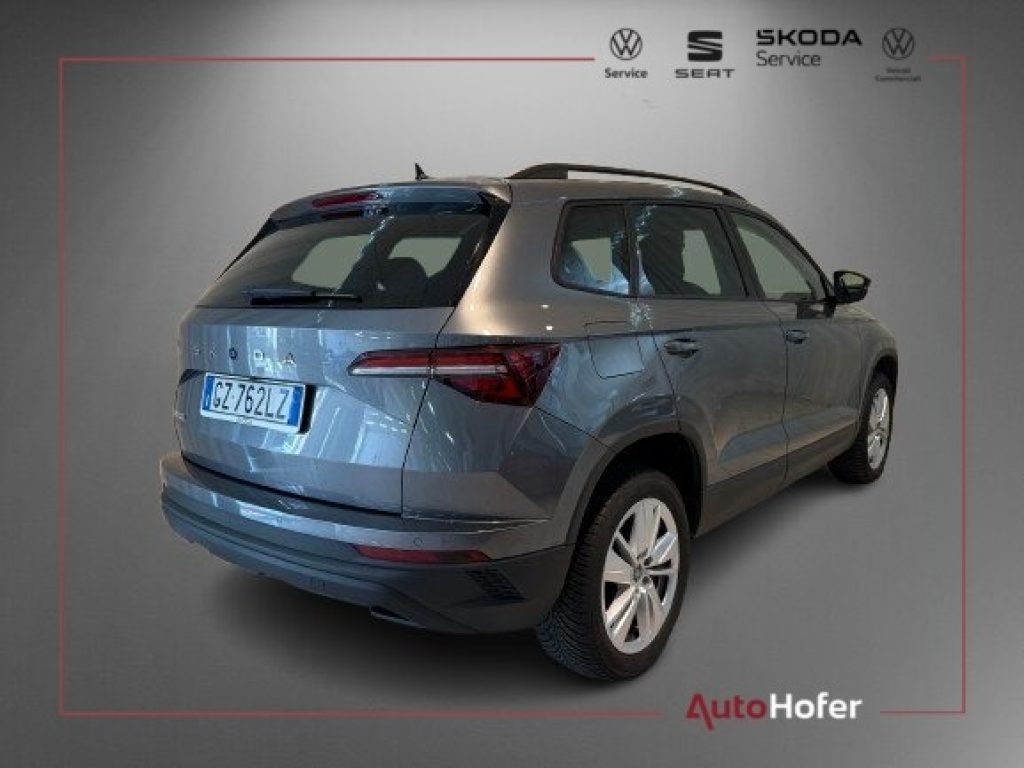 SKODA Karoq 2.0 TDI DSG Selection LED ACC Camera Travel - 3