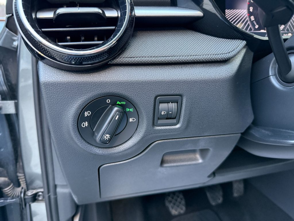 SKODA Fabia 1.0 TSI 130 Edition LED DAB+ Camera SmartLink - 9