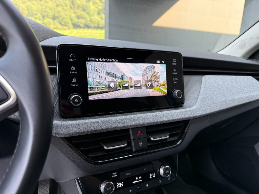SKODA Kamiq 1.5 TSI DSG 130 Edition Black 17Camera DAB+ - 20