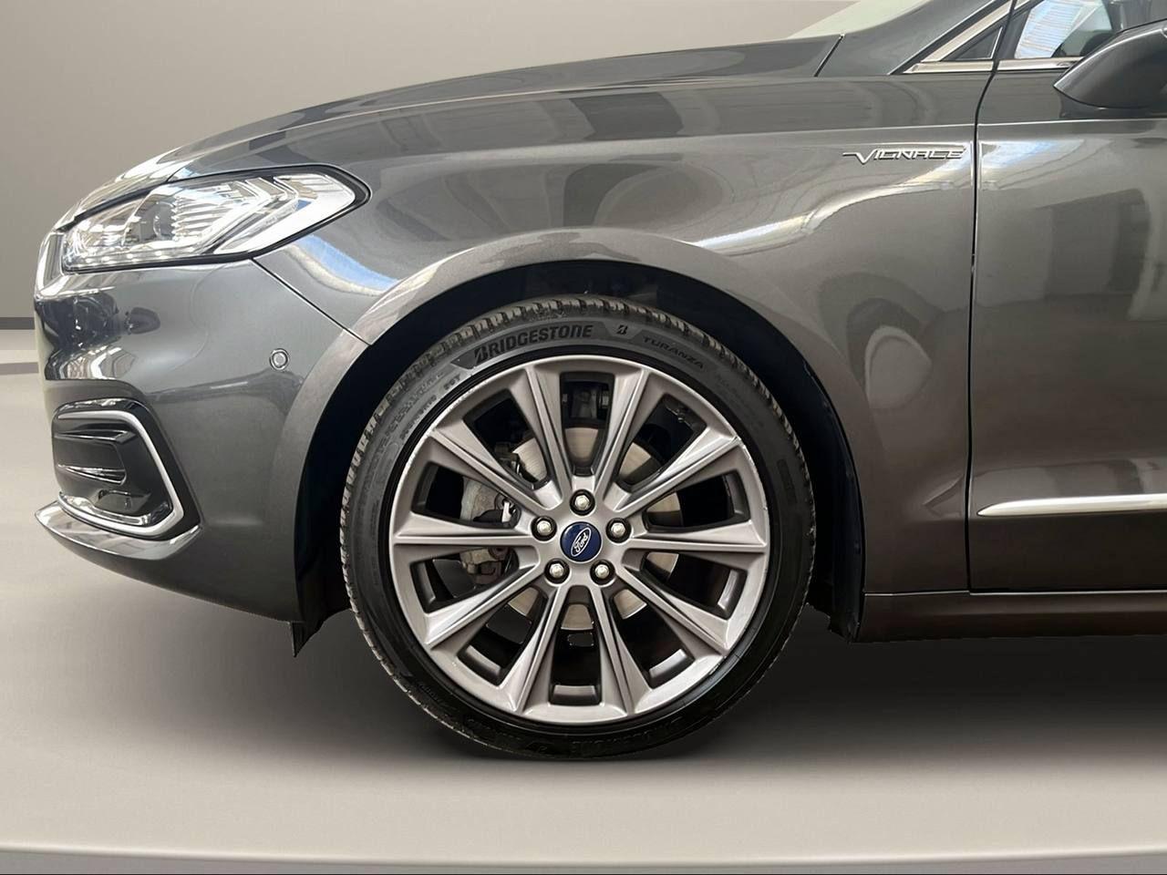 FORD Mondeo Full Hybrid 2.0 187 CV eCVT SW Vignale - 39