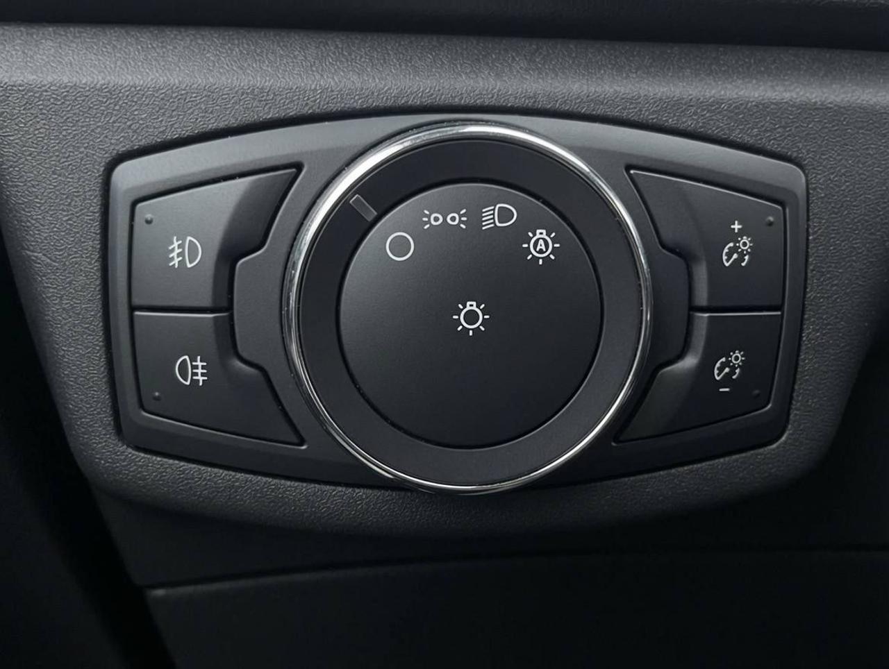 FORD Mondeo Full Hybrid 2.0 187 CV eCVT SW Vignale - 27