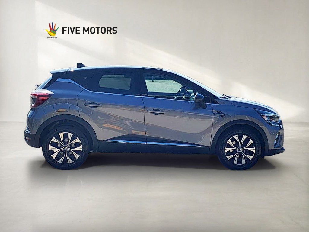 RENAULT Captur Mild Hybrid 140 CV Techno - 8