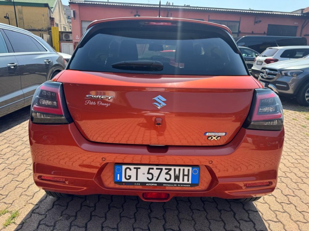 SUZUKI Swift 1.2 Hybrid 4WD AllGrip Top - 4