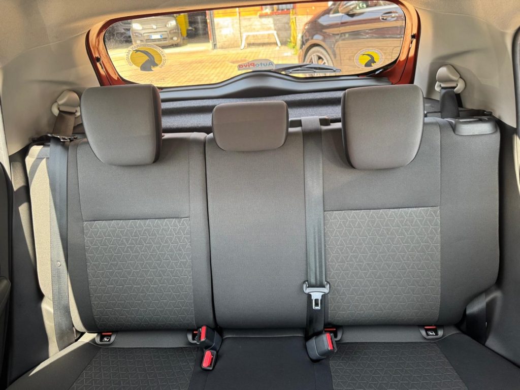 SUZUKI Swift 1.2 Hybrid 4WD AllGrip Top - 17