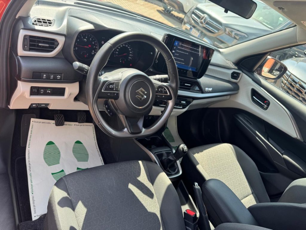 SUZUKI Swift 1.2 Hybrid 4WD AllGrip Top - 18