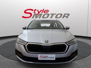 Skoda Octavia 2.0 TDI EVO SCR DSG Wagon Executive 2023 usata