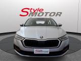 Skoda Octavia 2.0 Tdi Evo Scr Dsg Wagon Executive usata — vista tre quarti anteriore (1/43)