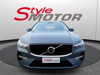 Volvo Xc60 B4 (d) automatico Momentum AWD UFFICIALE 2022 usata
