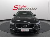 Volvo Xc60 B4 (d) Awd Automatico Momentum Sport usata — vista tre quarti anteriore (1/40)
