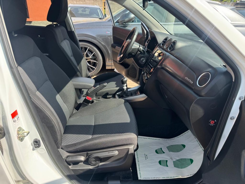 SUZUKI Vitara 1.4 Hybrid 4WD AllGrip Cool - 14