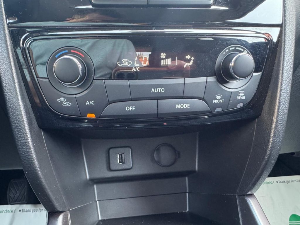 SUZUKI Vitara 1.4 Hybrid Cool - 10