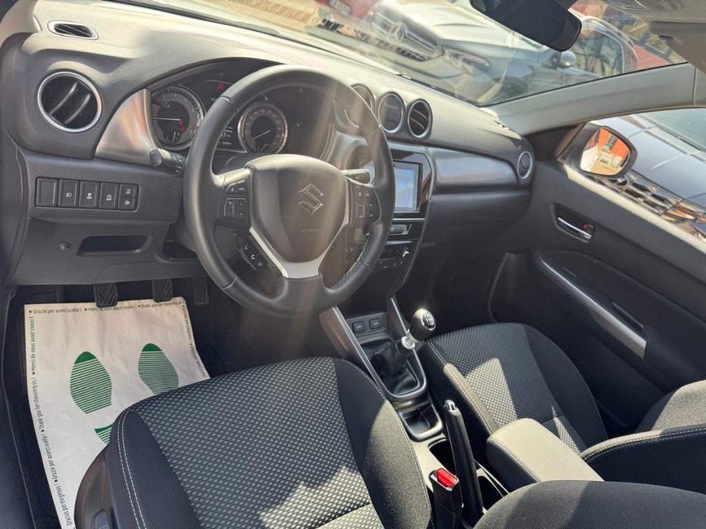 SUZUKI Vitara 1.4 Hybrid Cool - 16