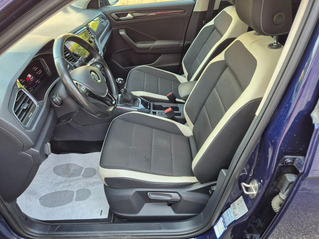 VOLKSWAGEN T-Roc 1.6 TDI SCR Advanced BlueMotion Technology - 9