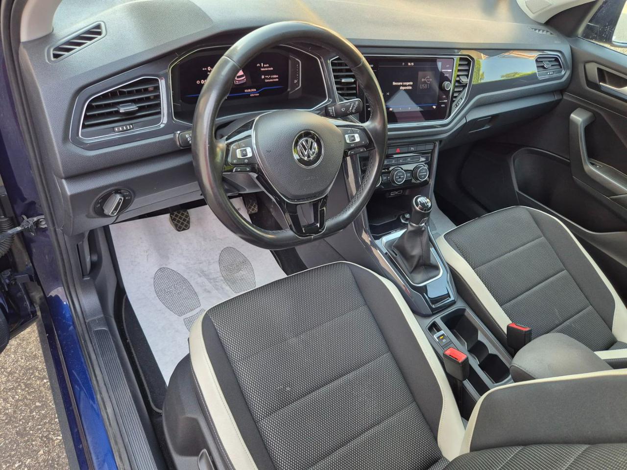 VOLKSWAGEN T-Roc 1.6 TDI SCR Advanced BlueMotion Technology - 10