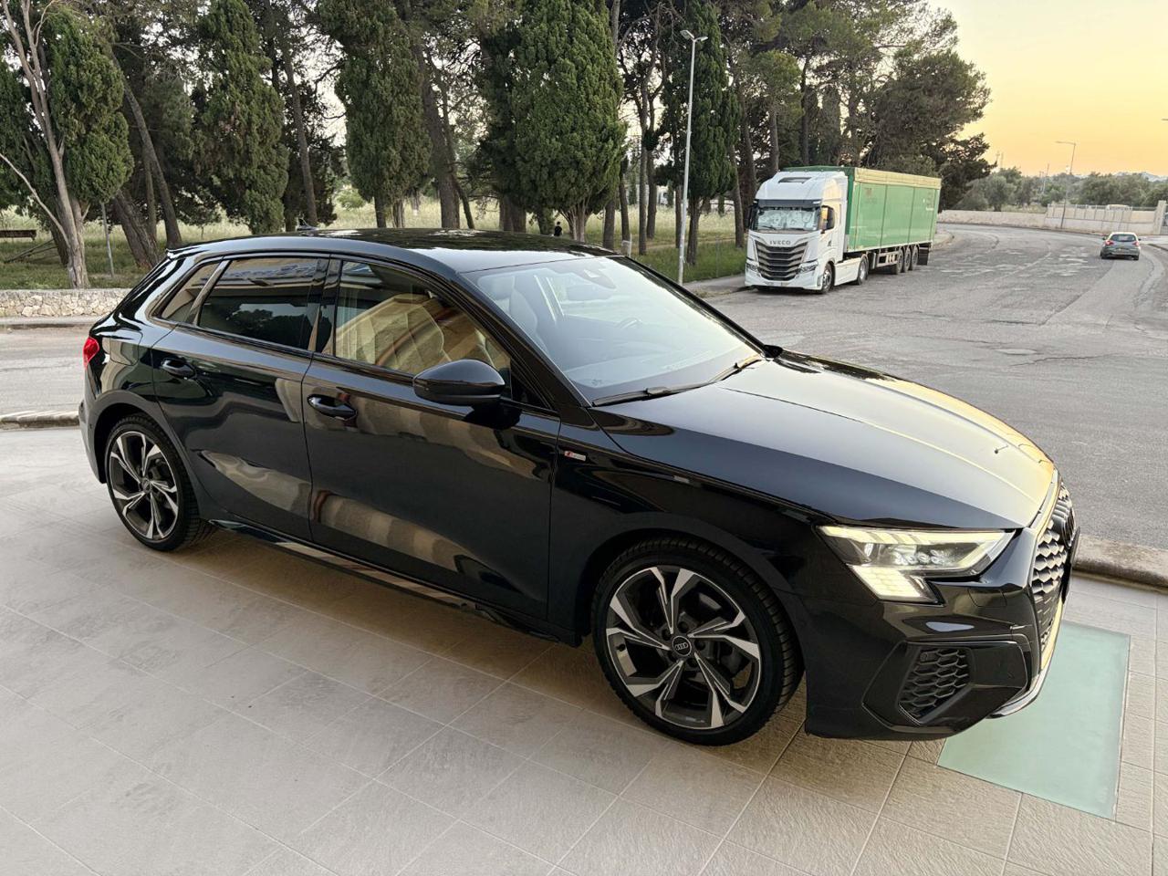 AUDI A3 SPB Sportback 35 TDI S tronic S line Plus - 3