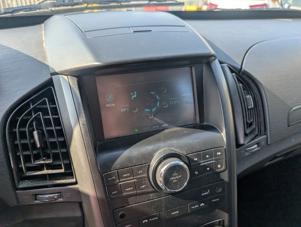MAHINDRA XUV500 2.2 16V AWD W8 N1 - Autocarro 5 posti - 16