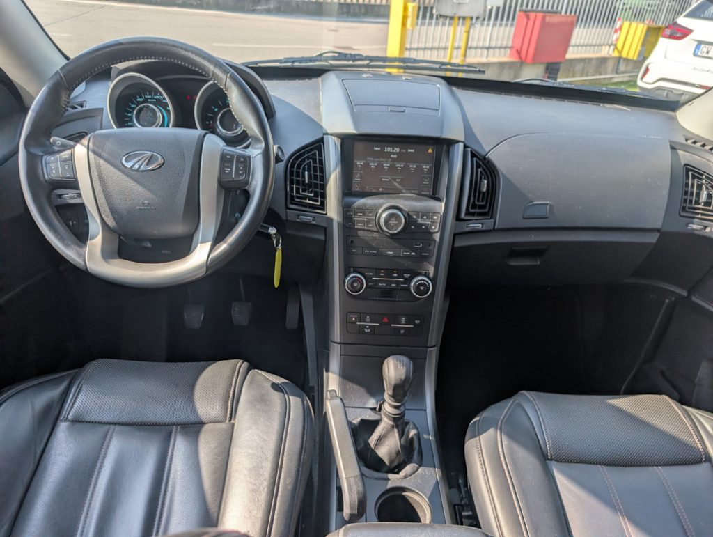 MAHINDRA XUV500 2.2 16V AWD W8 N1 - Autocarro 5 posti - 26