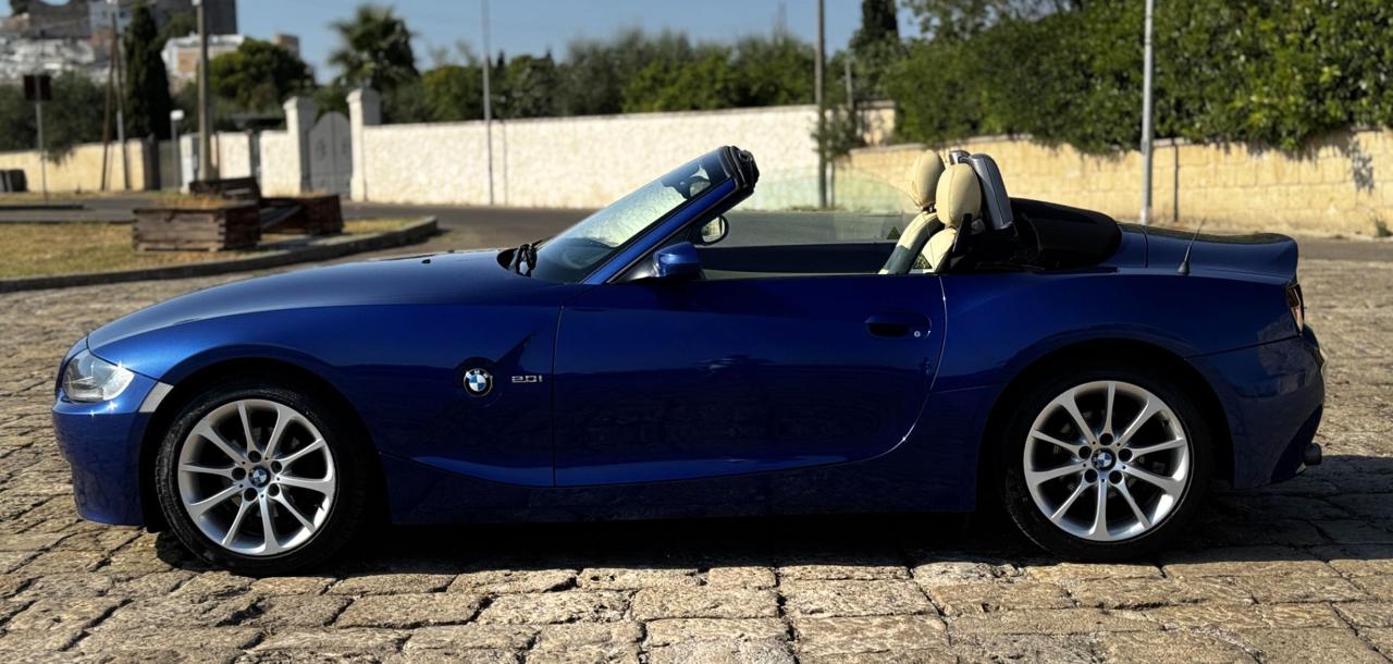 BMW Z4 2.0i 150cv Roadster (Pelle/Xeno) - 16