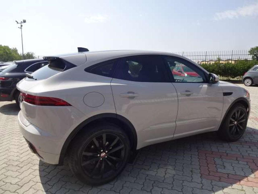 JAGUAR E-Pace 2.0d i4 R-Dynamic awd 180cv auto IVA ESPOSTA - 4