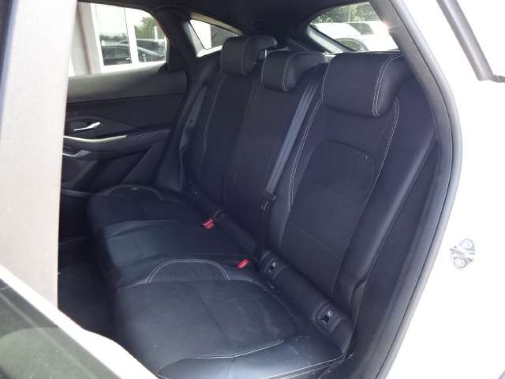 JAGUAR E-Pace 2.0d i4 R-Dynamic awd 180cv auto IVA ESPOSTA - 12