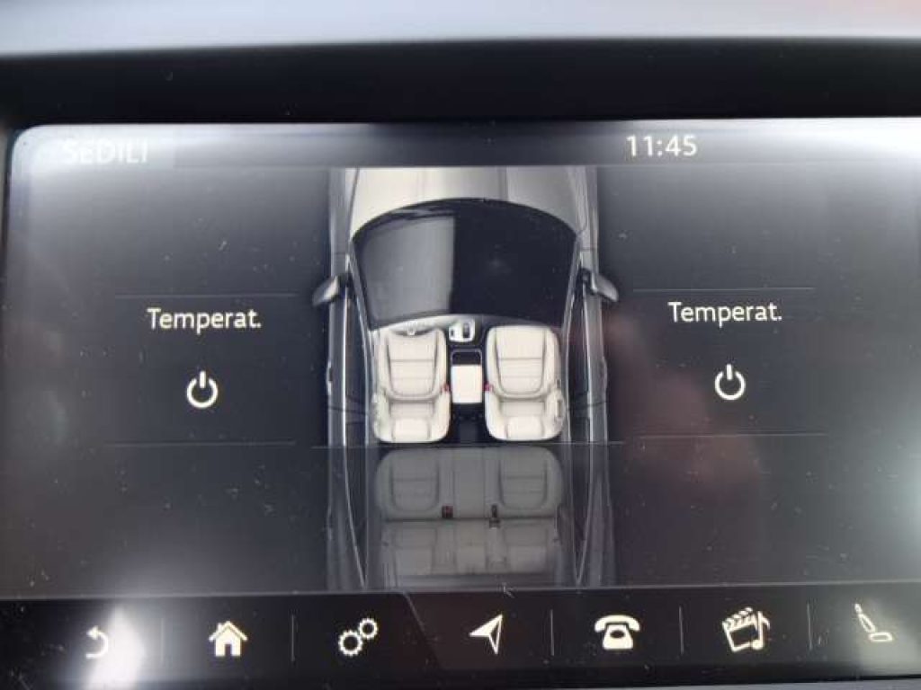 JAGUAR E-Pace 2.0d i4 R-Dynamic awd 180cv auto IVA ESPOSTA - 14