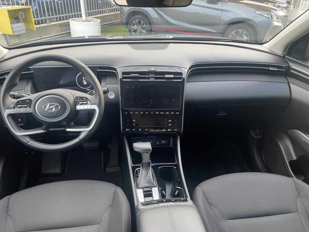 HYUNDAI Tucson 1.6 CRDI 48V DCT Exellence - 11