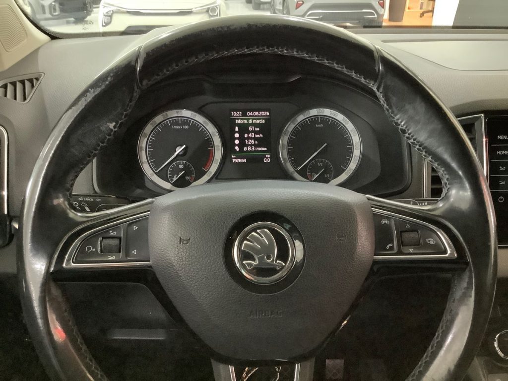 SKODA Karoq 1.6 TDI SCR DSG Style - 18