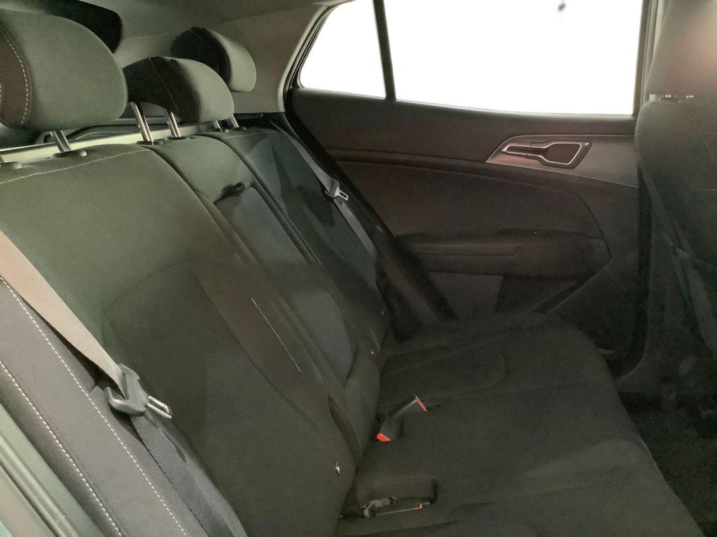 KIA Sportage 1.6 TGDi MHEV Business - 11