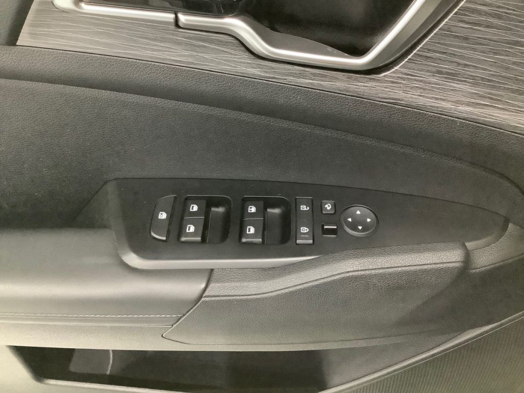 KIA Sportage 1.6 TGDi MHEV Business - 21