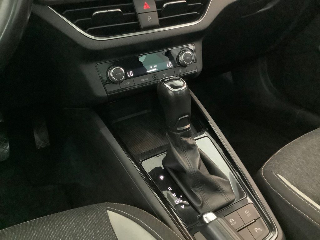 SKODA Kamiq 1.0 TSI 115 CV DSG Dark Shade - 8