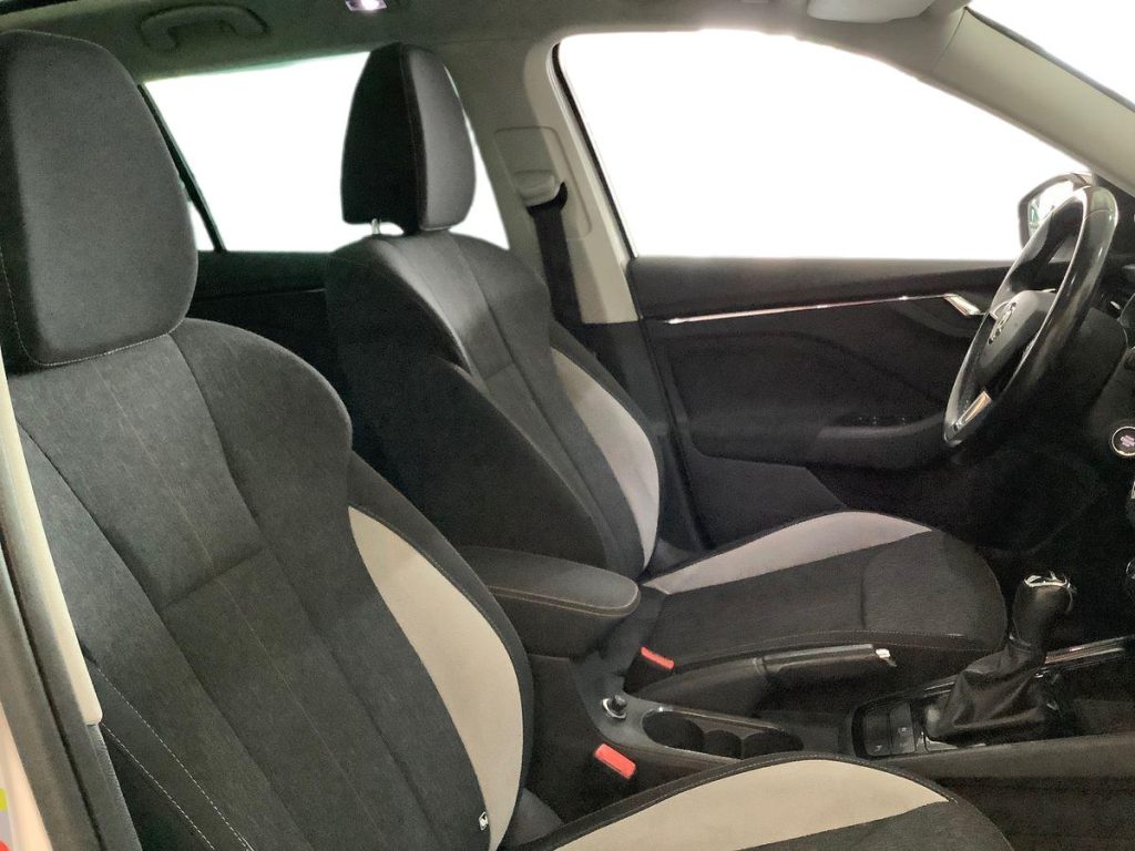 SKODA Kamiq 1.0 TSI 115 CV DSG Dark Shade - 10