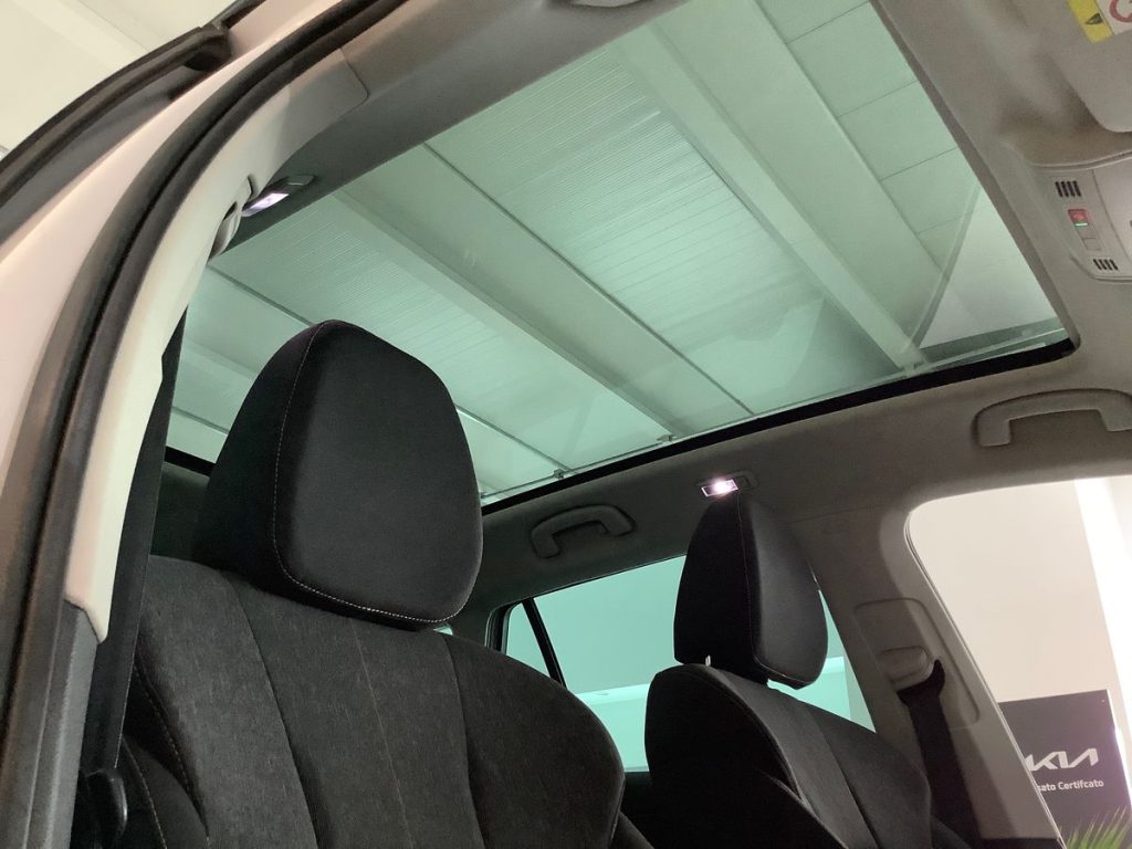 SKODA Kamiq 1.0 TSI 115 CV DSG Dark Shade - 24