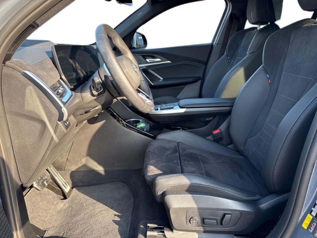 BMW iX2 eDrive 20 Msport Pro Aut. - 9
