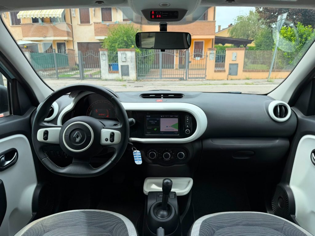 RENAULT Twingo La Parisienne AUTOMATICA - 10