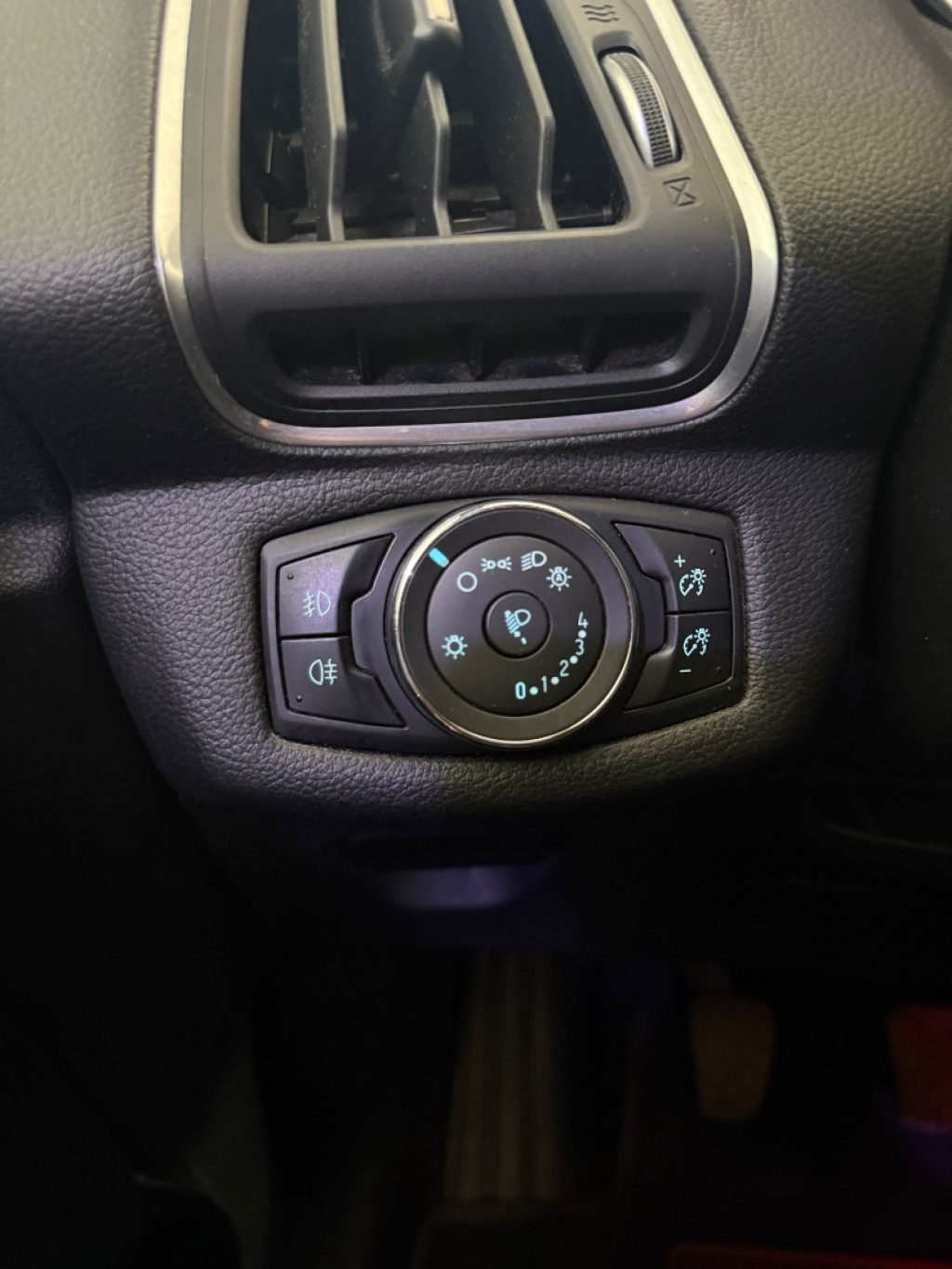 FORD B-Max 1.5 TDCi 75 CV Business - 14