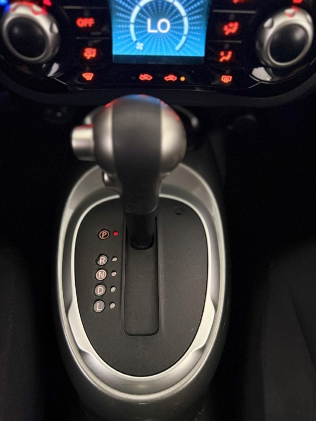 NISSAN Juke 1.6 CVT Acenta - 15