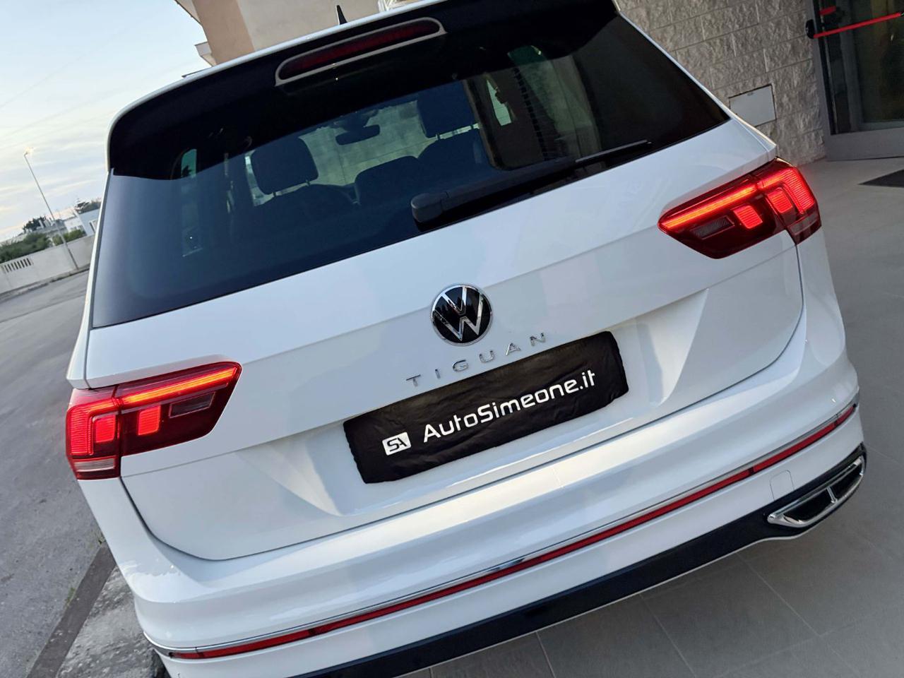 VOLKSWAGEN Tiguan 2.0 TDI 150 CV SCR DSG R-Line LUCI AMBIENTE - 37
