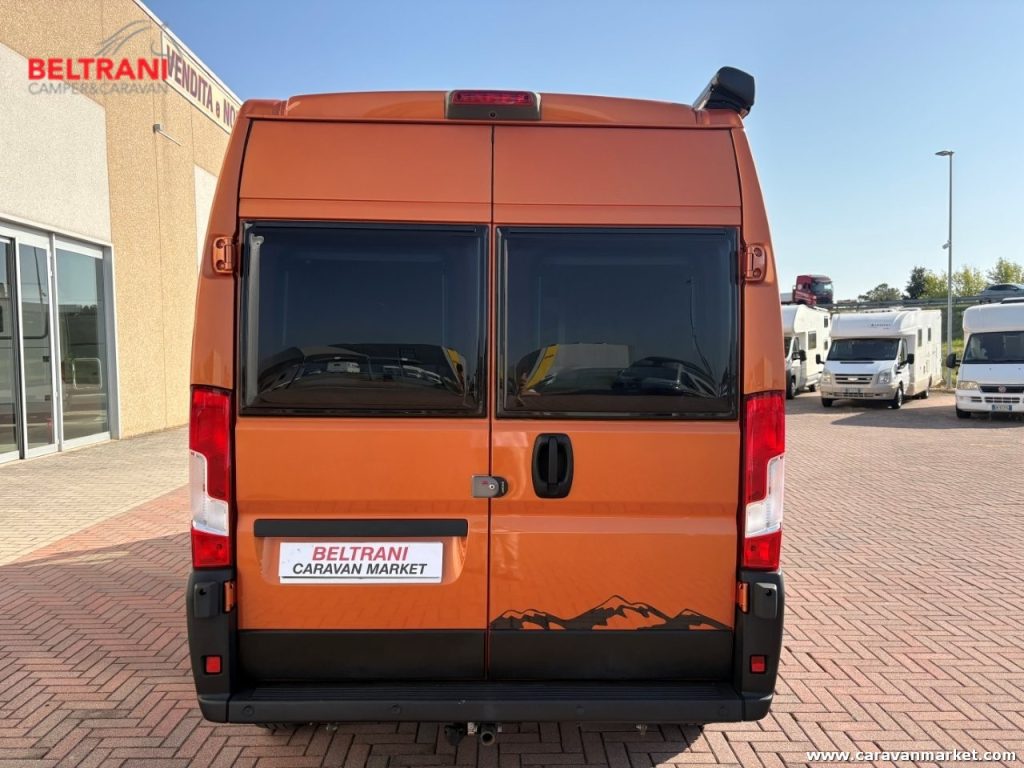 VAN 600 DB CHARMING GT