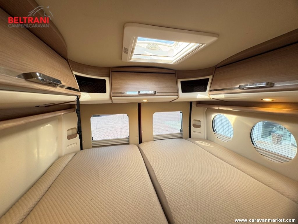VAN 600 DB CHARMING GT