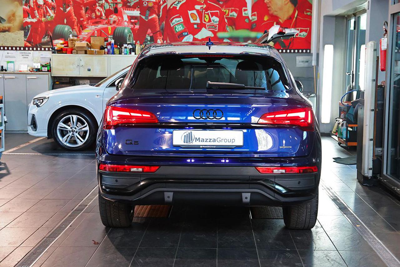 AUDI Q5 40 TDI Sportback Quattro S-Tronic S-Line Plus - 4
