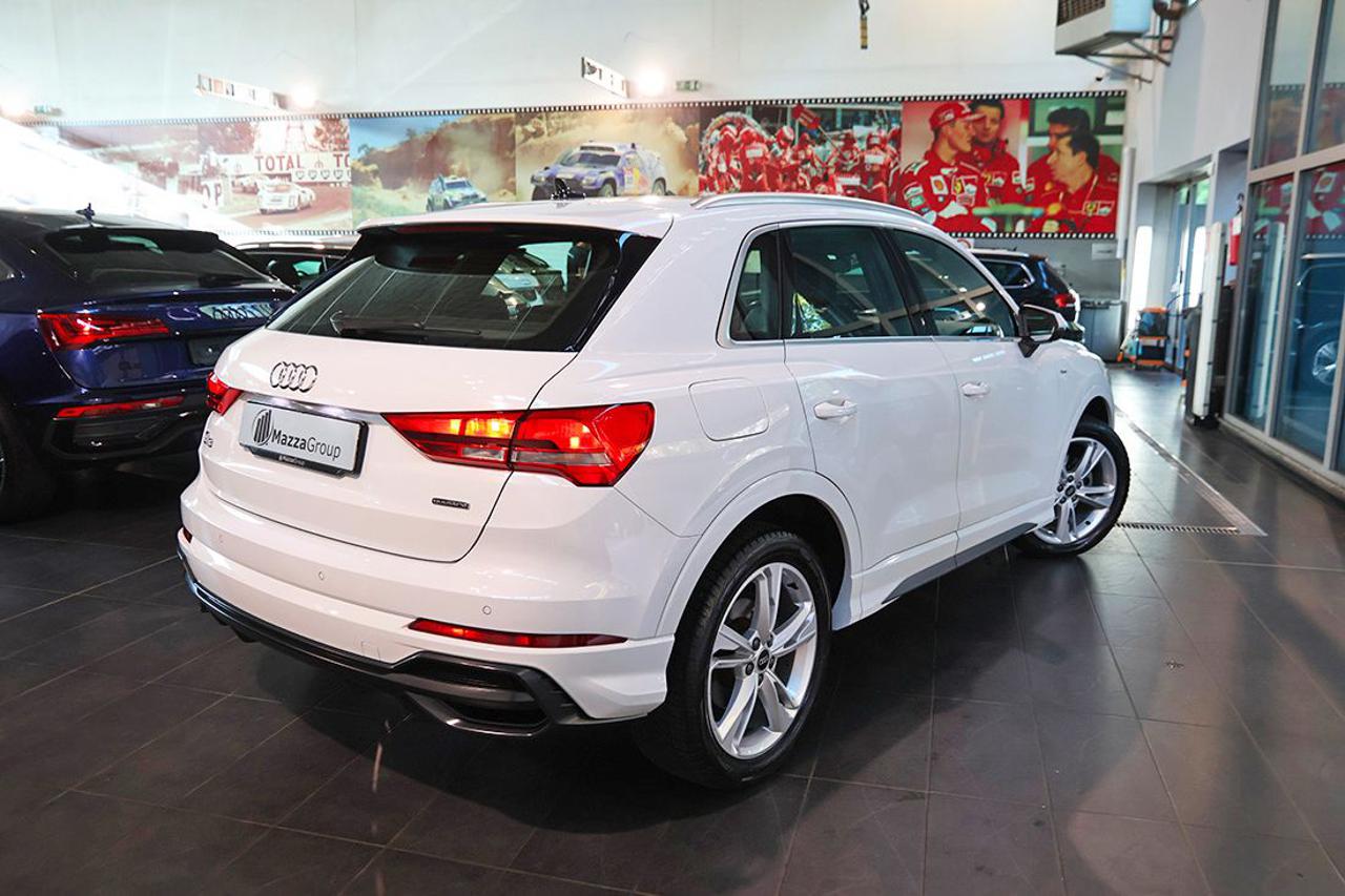 AUDI Q3 35 TDI Quattro S-Tronic S-Line - 9