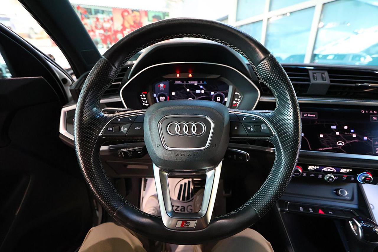 AUDI Q3 35 TDI Quattro S-Tronic S-Line - 20