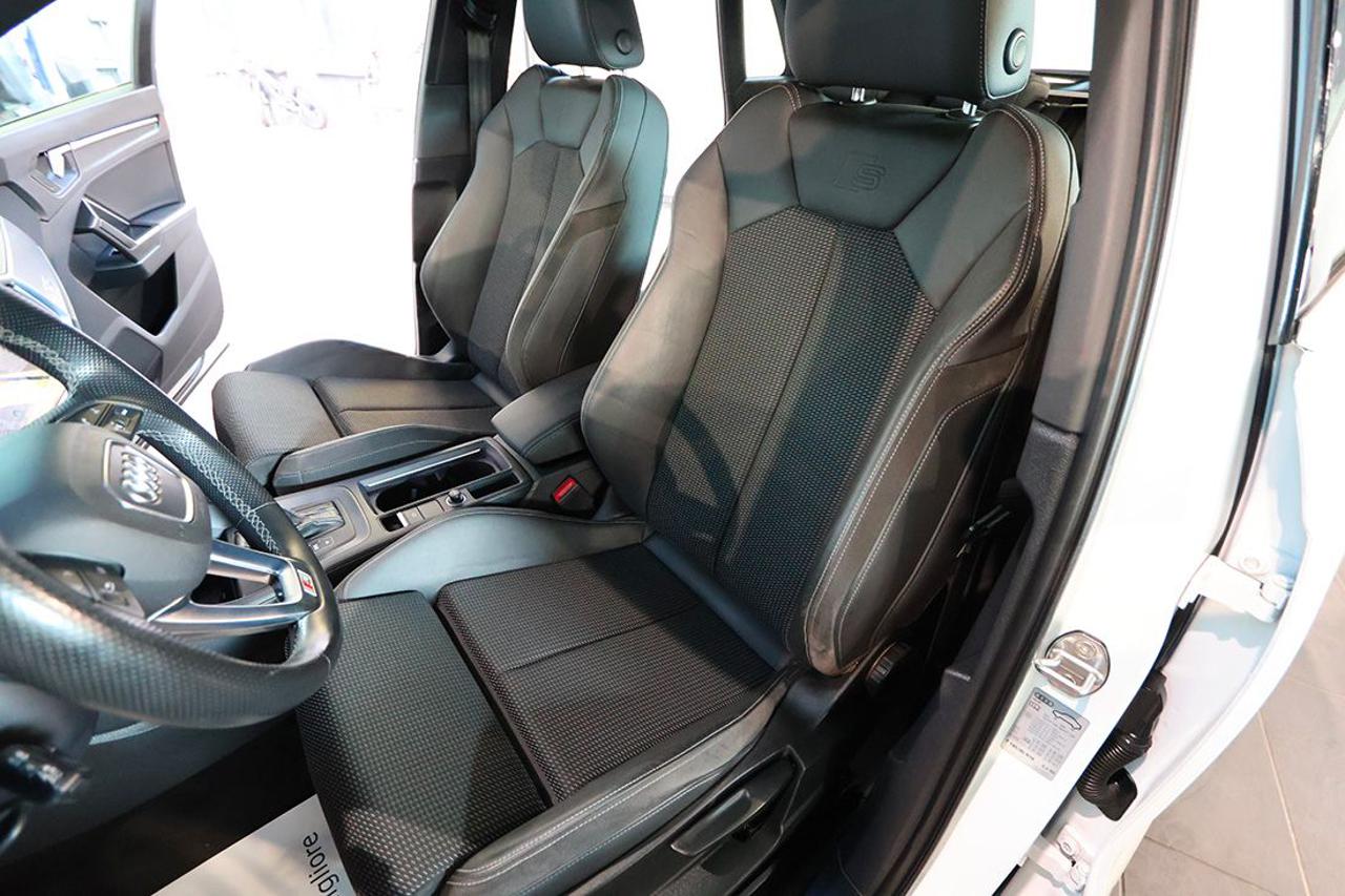 AUDI Q3 35 TDI Quattro S-Tronic S-Line - 17