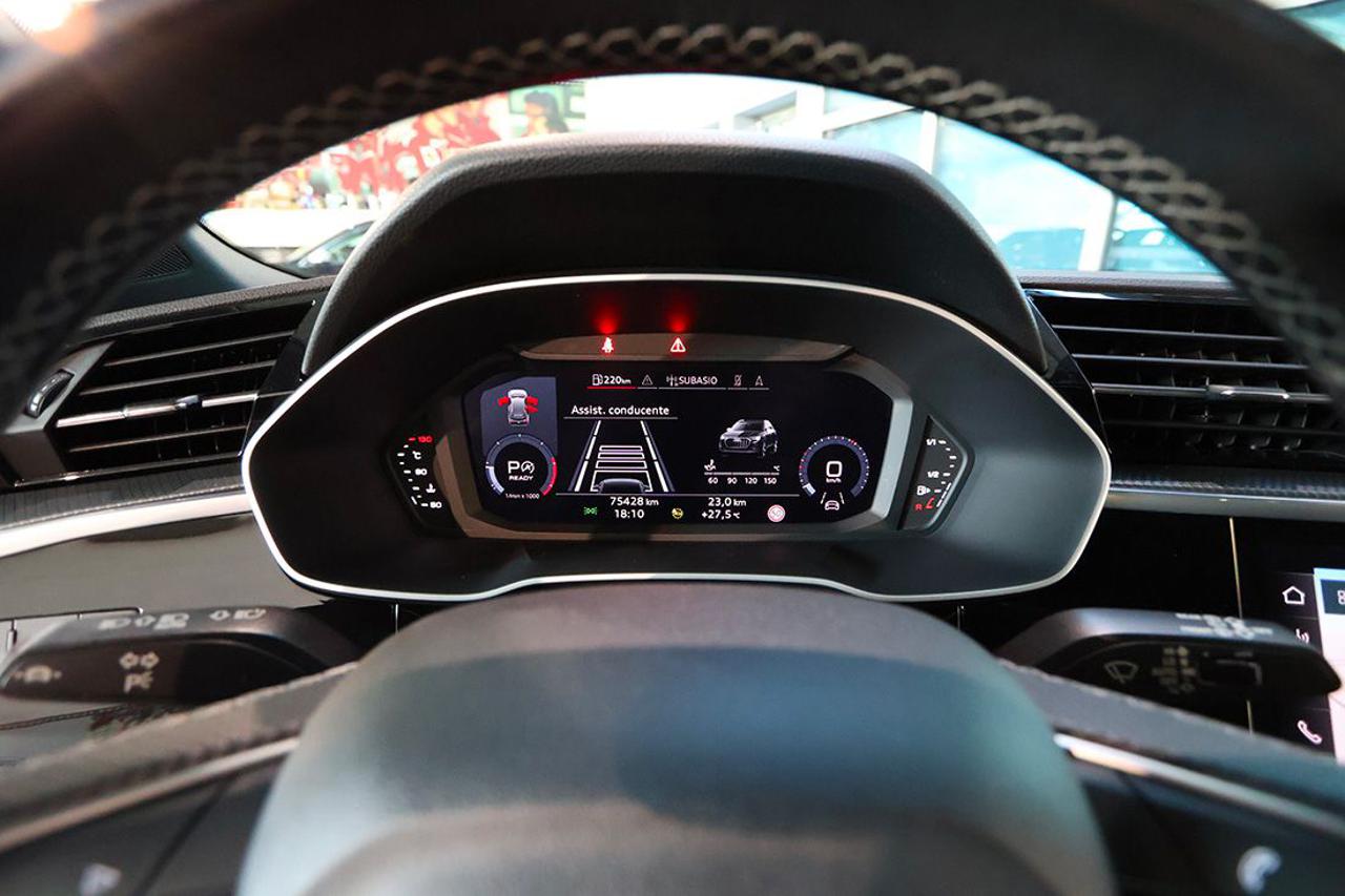 AUDI Q3 35 TDI Quattro S-Tronic S-Line - 29