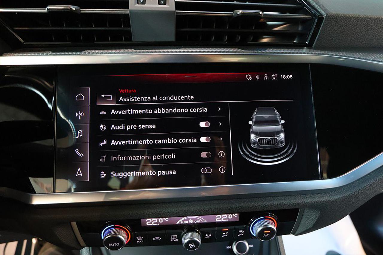AUDI Q3 35 TDI Quattro S-Tronic S-Line - 25
